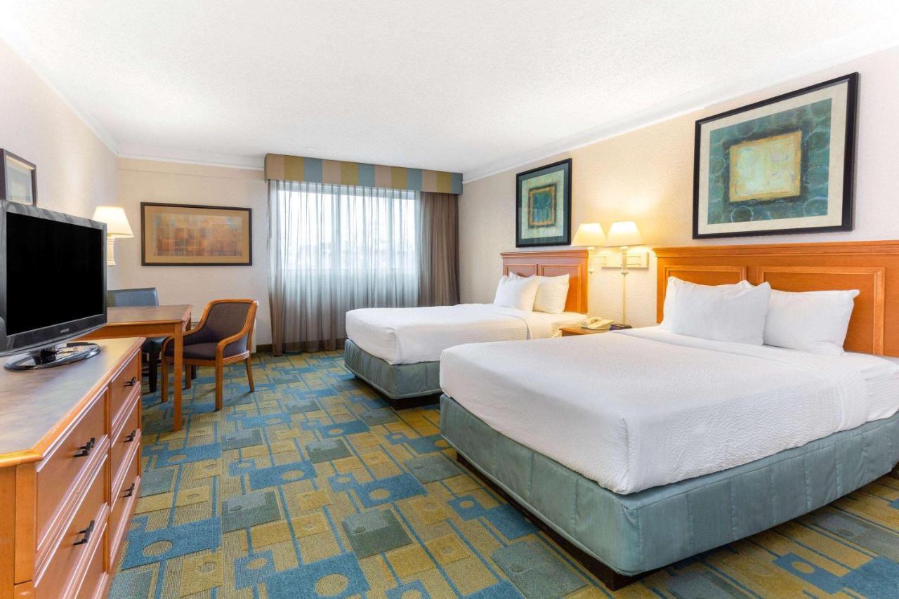 Hotel La Quinta By Wyndham Redding Exteriér fotografie